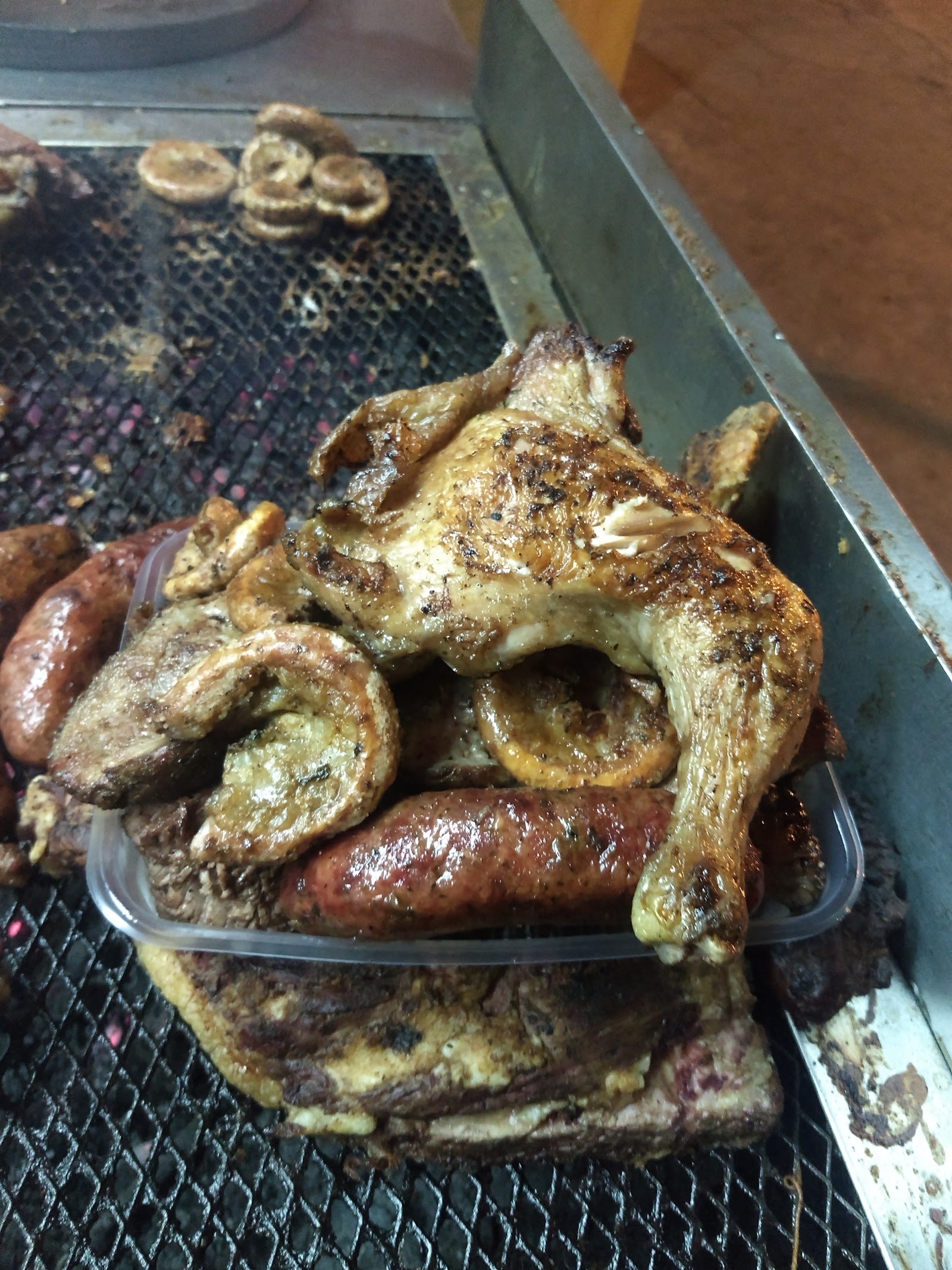 Plato para llevar de Parrilla Los Hermanos